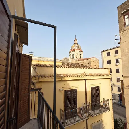 Franziska Lift&ac A Ballarò Casa de hóspedes Palermo